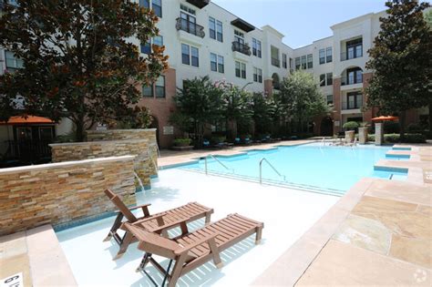 Braeswood Place Studio Apartments for Rent, Houston, TX.